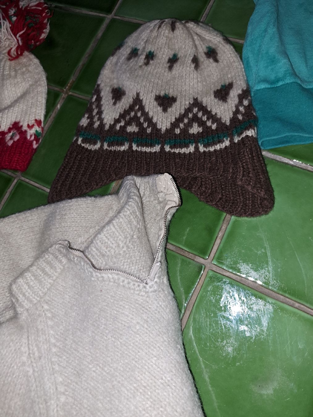 Lotti & Set di vestiti: Winter-Set,teils Handgestrickt, Grösse 92/98,  – Usato da Kölliken venduto da Upcycling-by-Mc-TAM 6