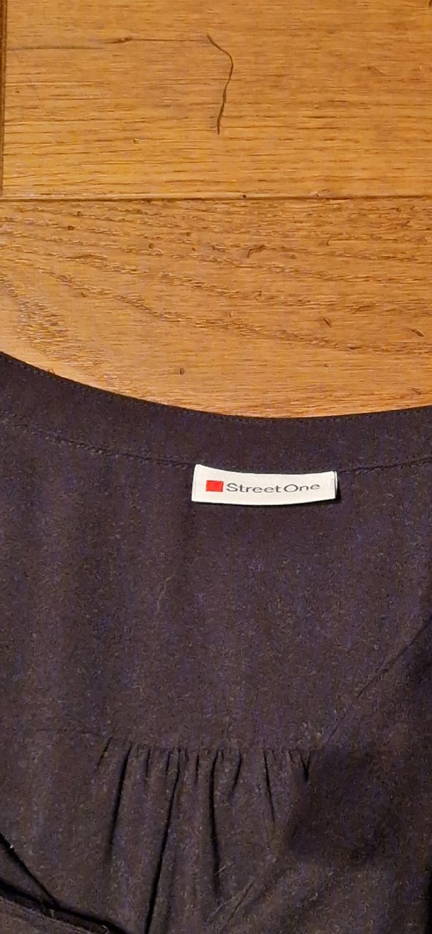 Blusen: Schöne Bluse von Street One – Gebraucht aus Grosswangen von iranki80 1