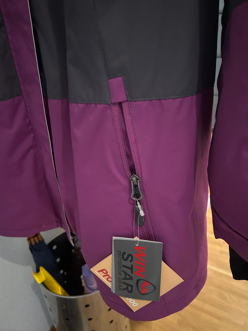 Jacken: Ski- und Sportjacke – Neu (gemäss Beschreibung) aus Hochdorf von LUWU 3