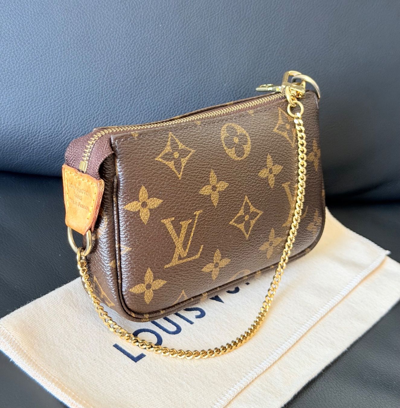 Louis Vuitton Taschen für Damen: Louis Vuitton Mini Pochette Accessoires – Gebraucht aus Reinach AG von gab_8s7m 3