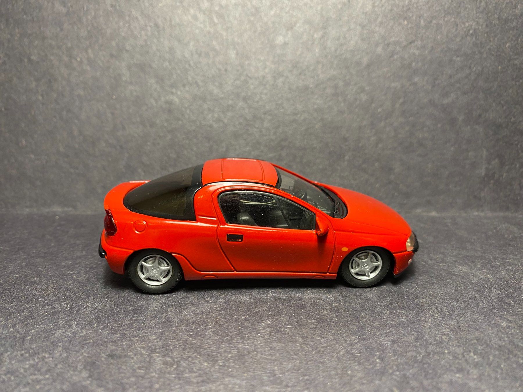 Schuco Modellini d'auto: Opel Tigra - Schuco - Made in Germany – Usato da Spiez venduto da Mlandcruiser 4