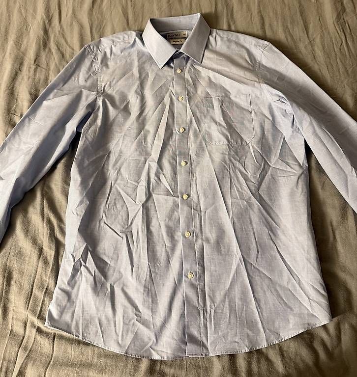 Camicie: Elegantes Hemd hellblau – Usato da Wädenswil venduto da dom_pz5d