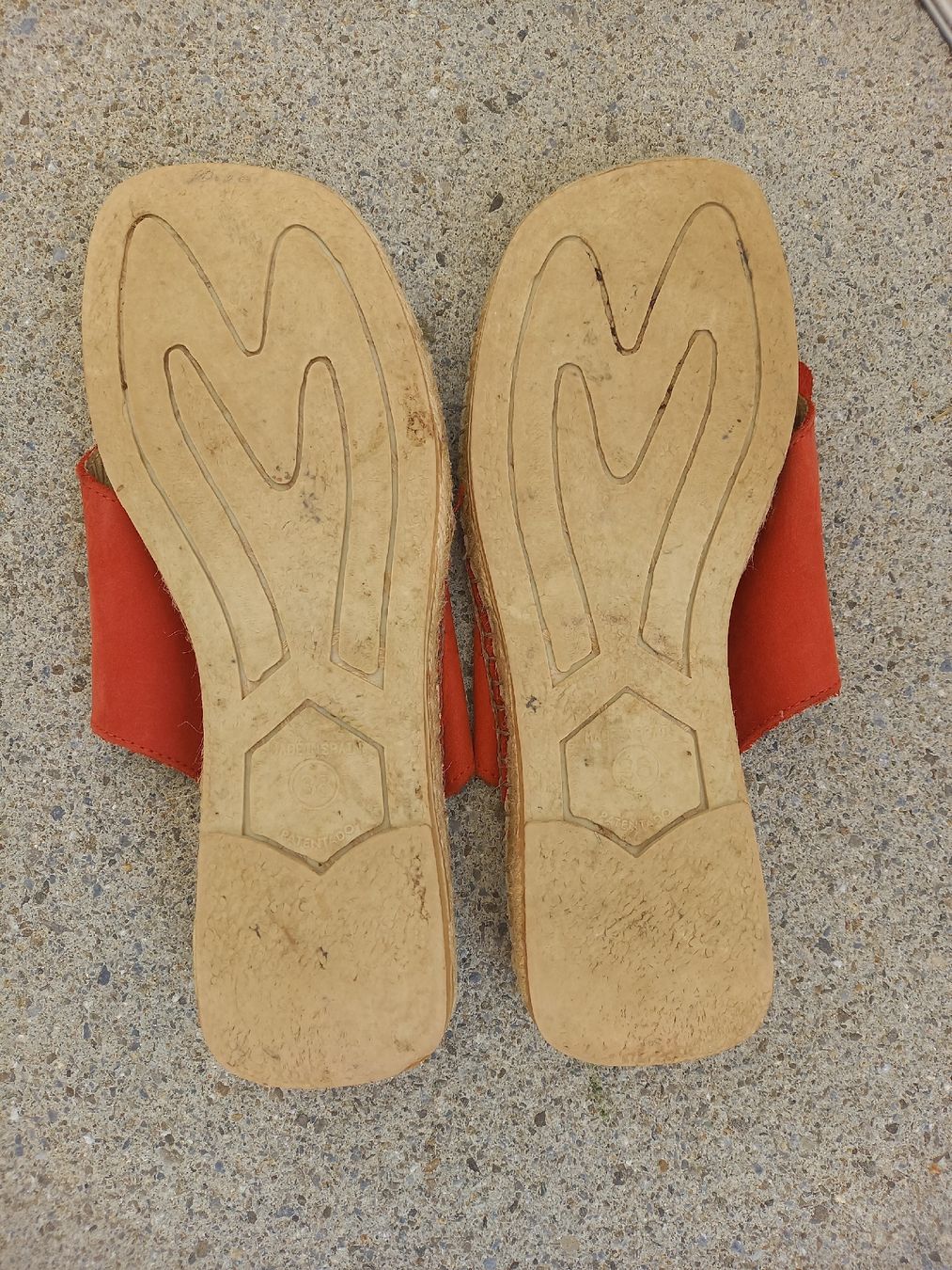 Chaussures femmes: Espadrilles, rot, Grösse 38 – D'occasion à Winterthur par leo_ywb7 1