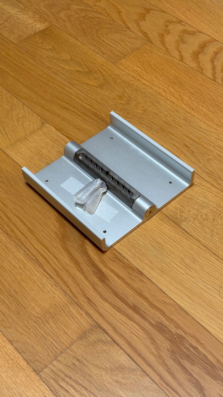 Apple Unità & Adattatore: Apple iMac VESA Halterung Adapter – Usato da St. Gallen venduto da raphael.daehler 2
