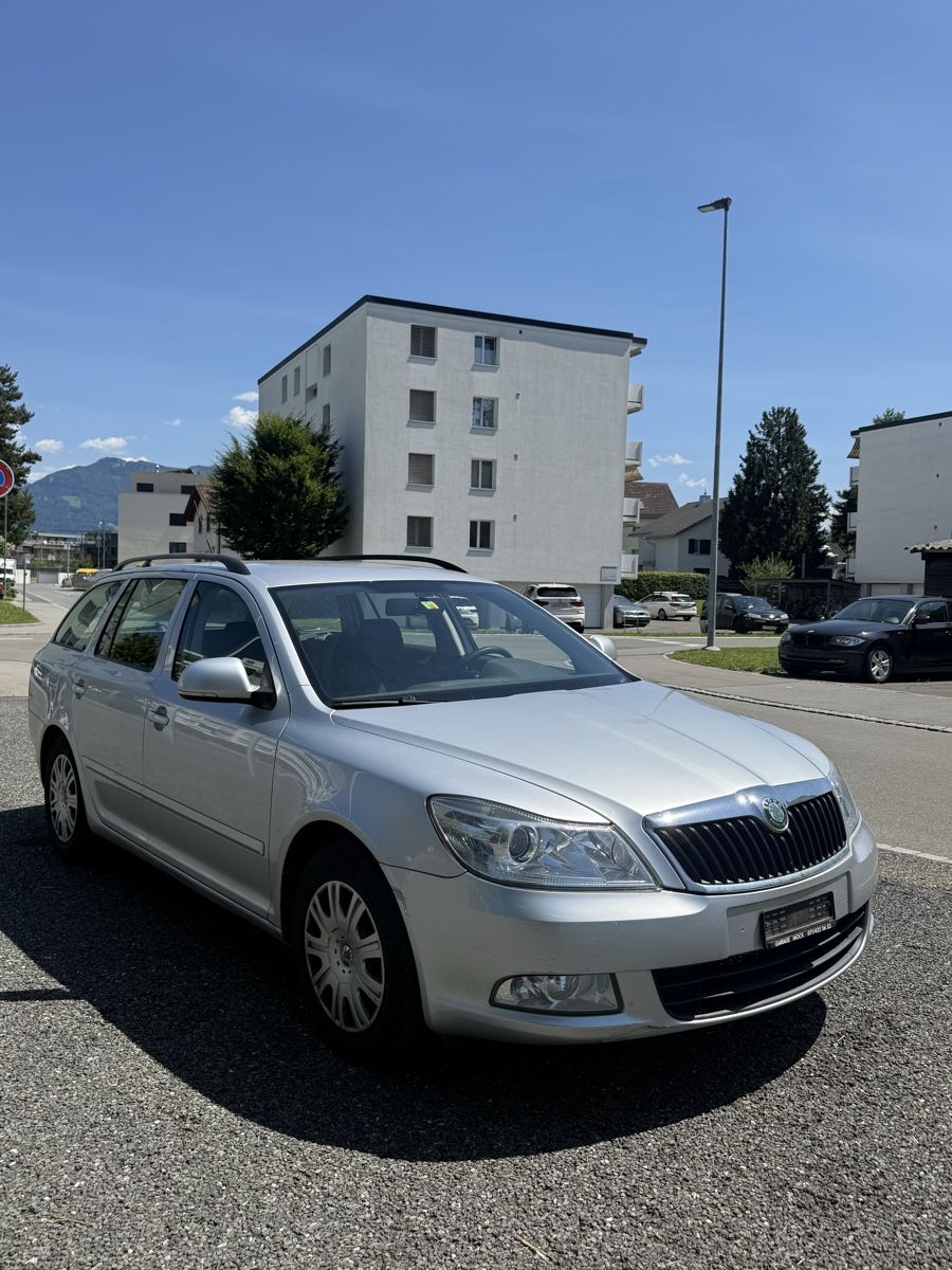 Skoda Automobili: Skoda Octavia 1.6 TDI DSG – Usato da Widnau venduto da SBCars1 1