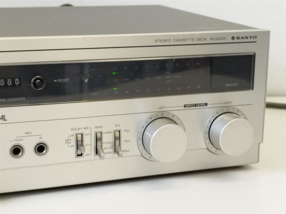 Sanyo Registratori: Sanyo Tape Deck – Difettoso da Niederdorf venduto da LeptonAG 1