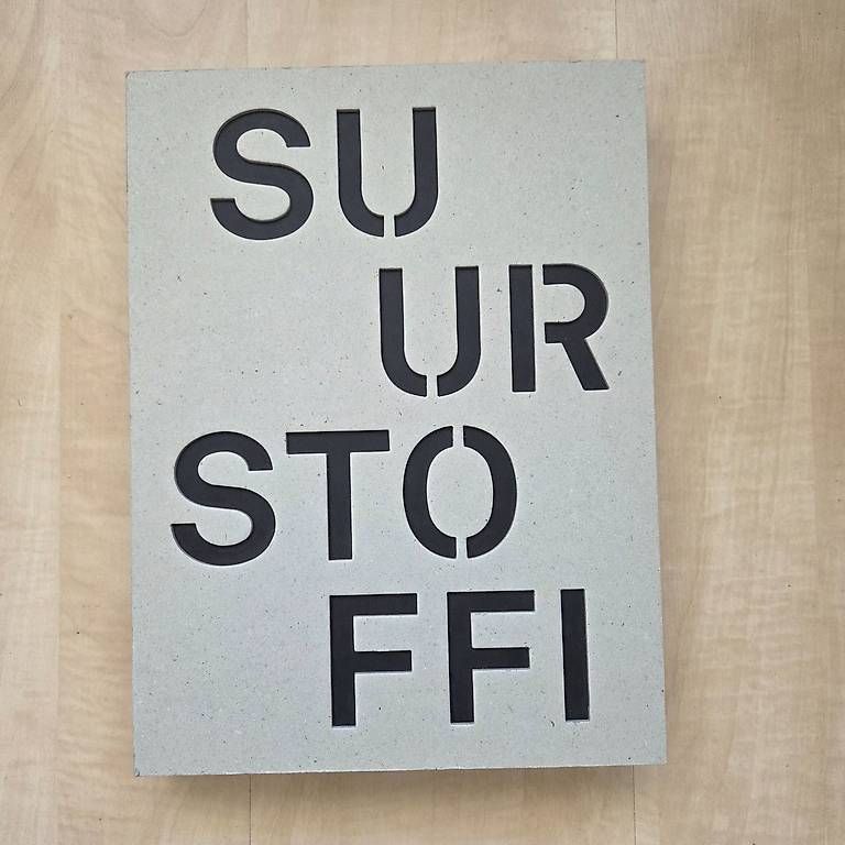 Bücher: SUURSTOFFI - Ein Quartierentwicklung in Rotkreuz – Gebraucht aus Zug von Sunshine_113