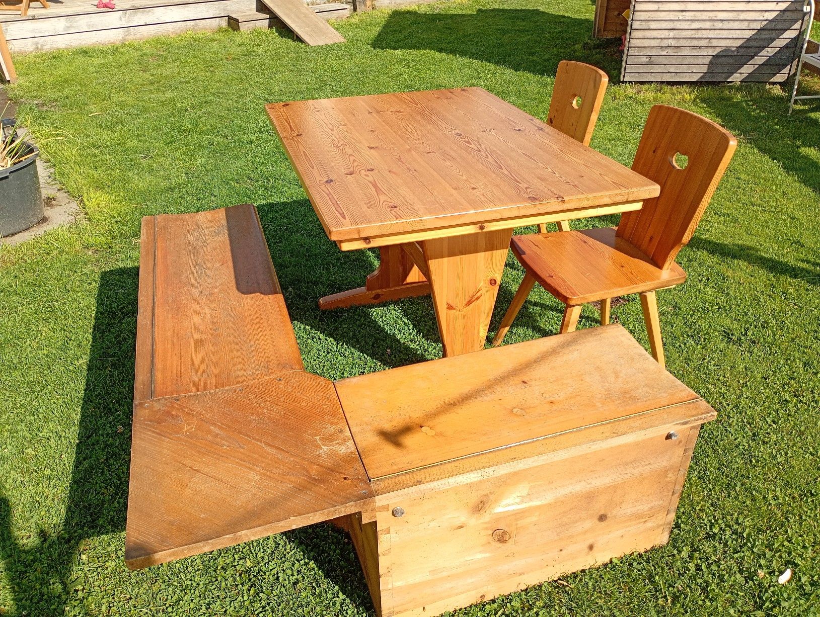 Tischset: Rustikales Eckbank-Set aus Holz – Gebraucht aus Werdenberg von claude-z3 1