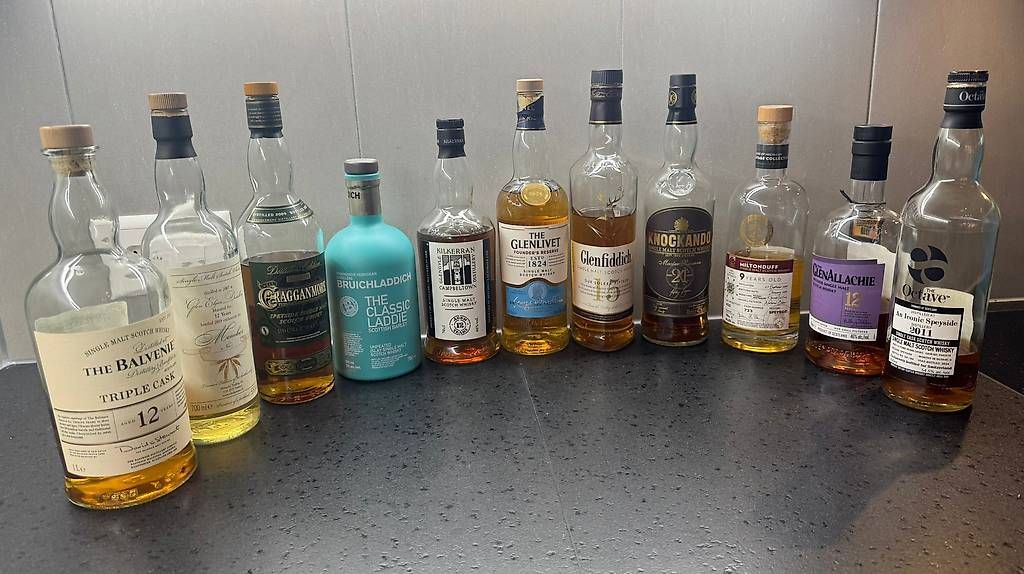 Spirituosen: Whiskysammlung mit Fass – Gebraucht aus Diessbach b. Büren von Maetthu88 2