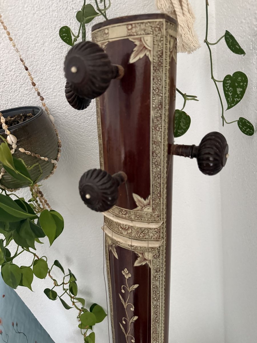 Musikinstrumente: Indische Sitar mit Koffer – Gebraucht aus Basel von sjg_ 3