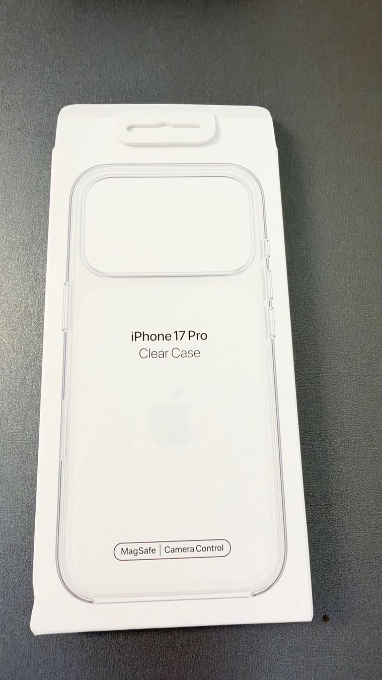 Apple Cover & Protezioni schermo: iPhone 17 Pro Apple clear case – Usato da Lausanne venduto da Sittingredbull 1