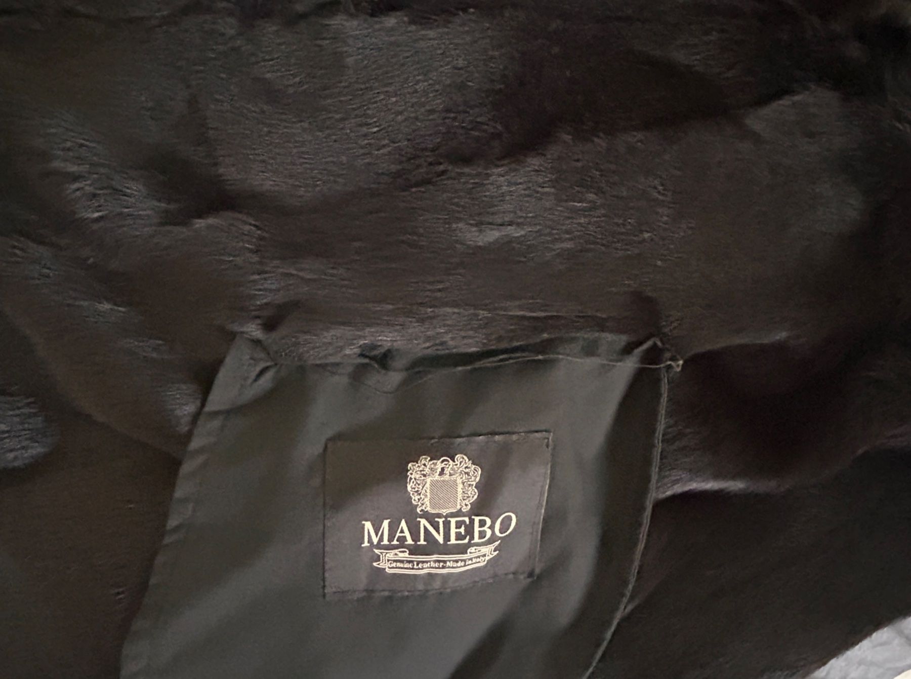 Manebo Mäntel: Pelzmantel schwarz, Marke Manebo – Neu (gemäss Beschreibung) aus Freienbach von mar_rvc6 2