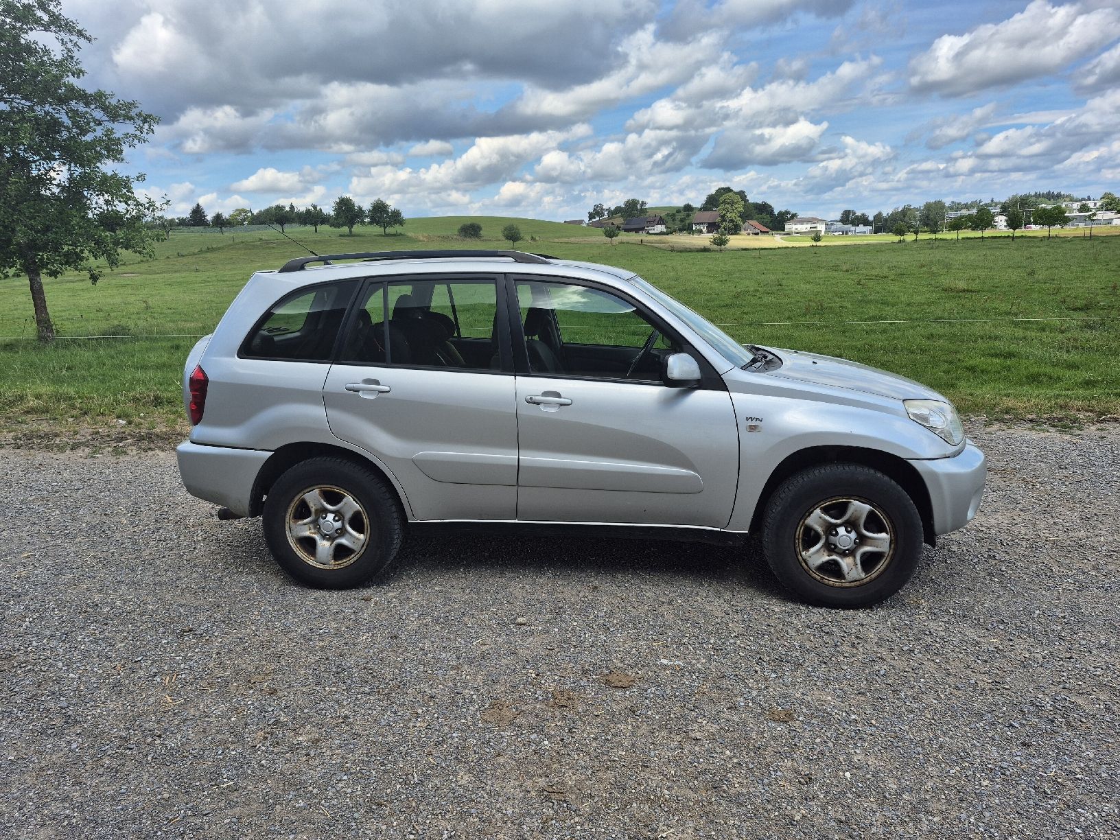 Toyota Autos: Toyota RAV 4 – D'occasion à Fehraltorf par uel_sb2n 1