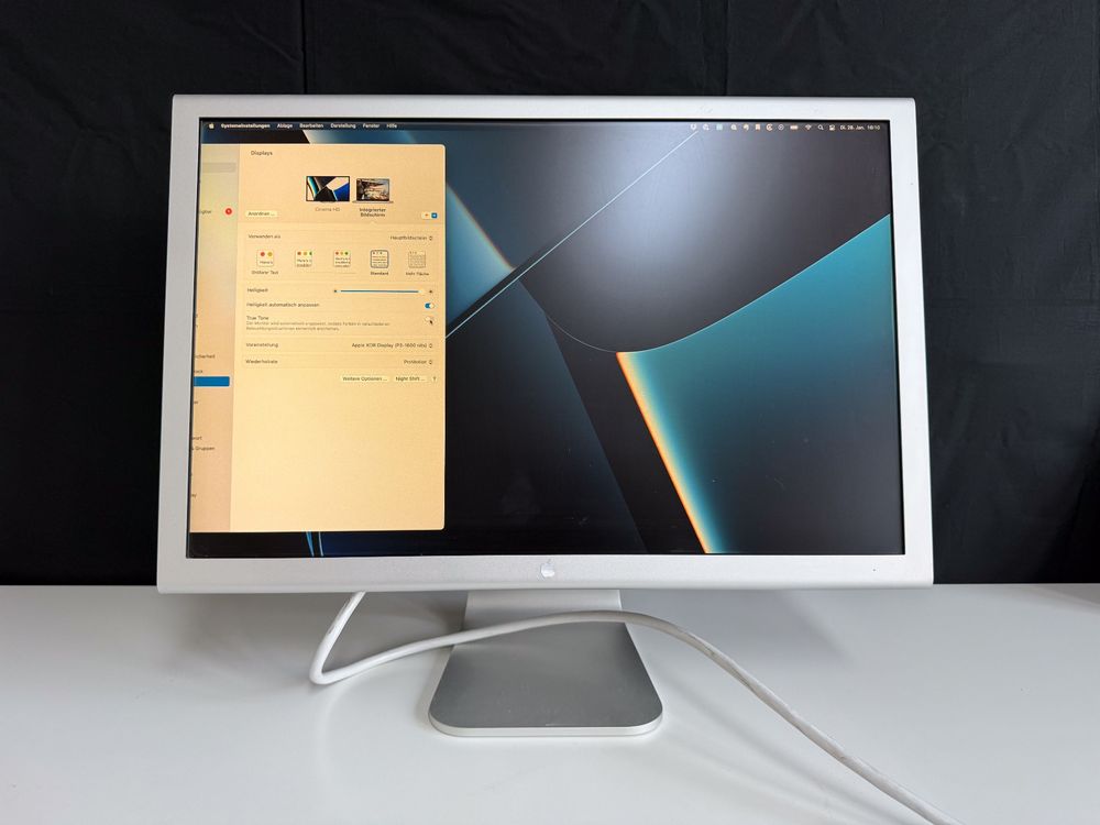 Apple HD Cinema Display 23
