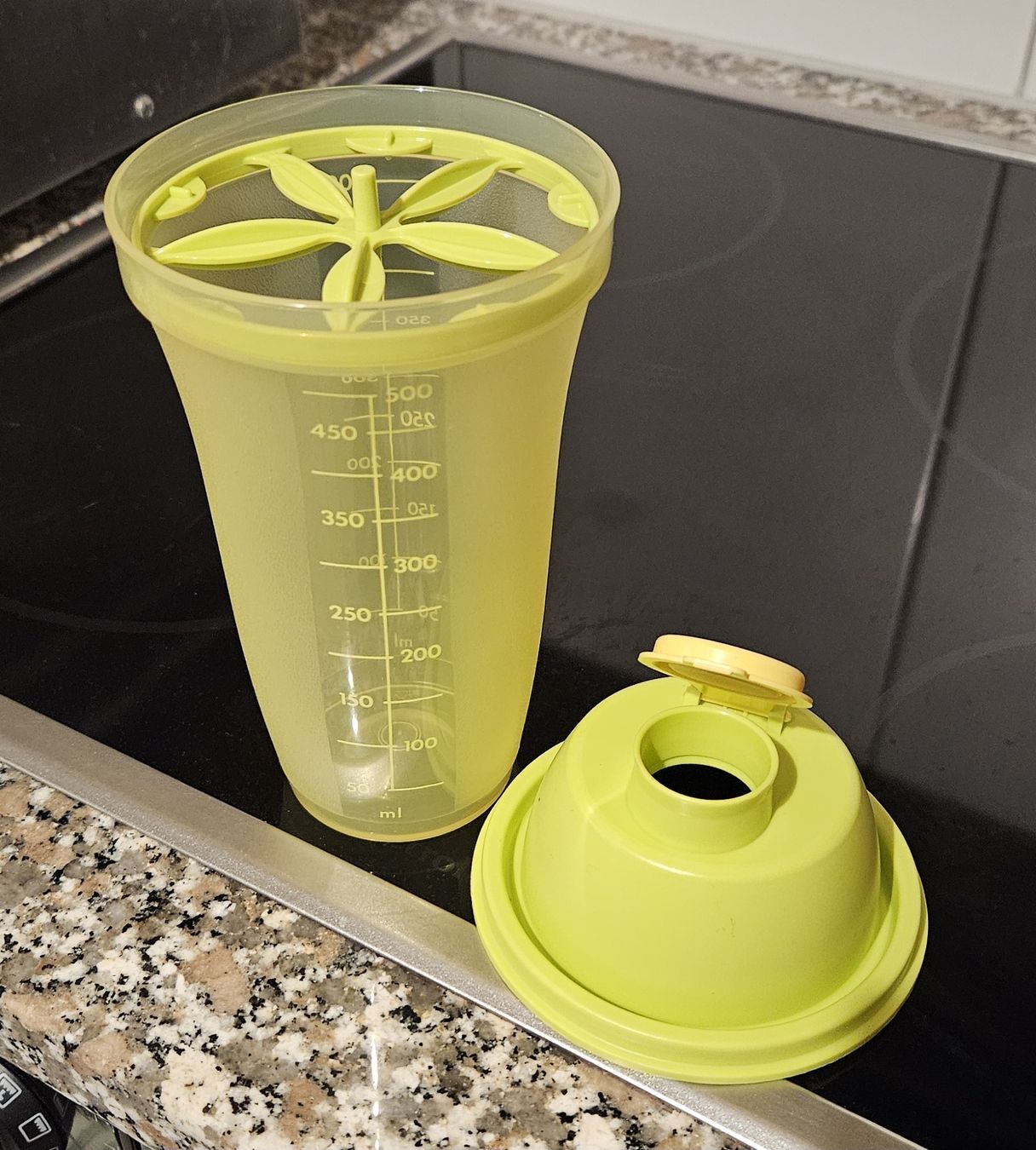 Tupperware Recipients et similaires: Skaker 500ml – Neuf avec emballage d'origine à Hasle b. Burgdorf par buddle32 2