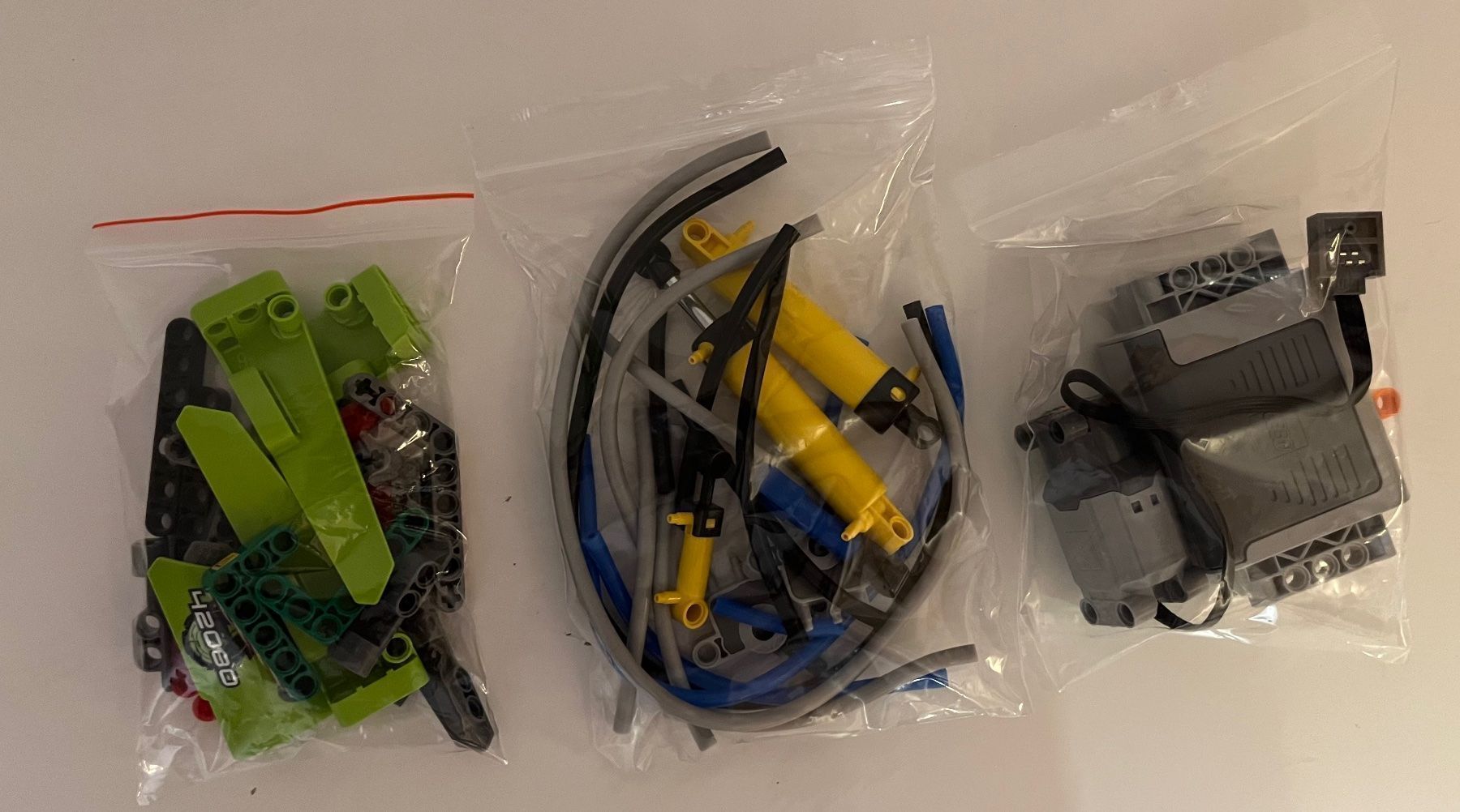 Lego Baukästen: Lego Technik 42080 – Gebraucht aus Schwenden von Noppenwelt.ch 2