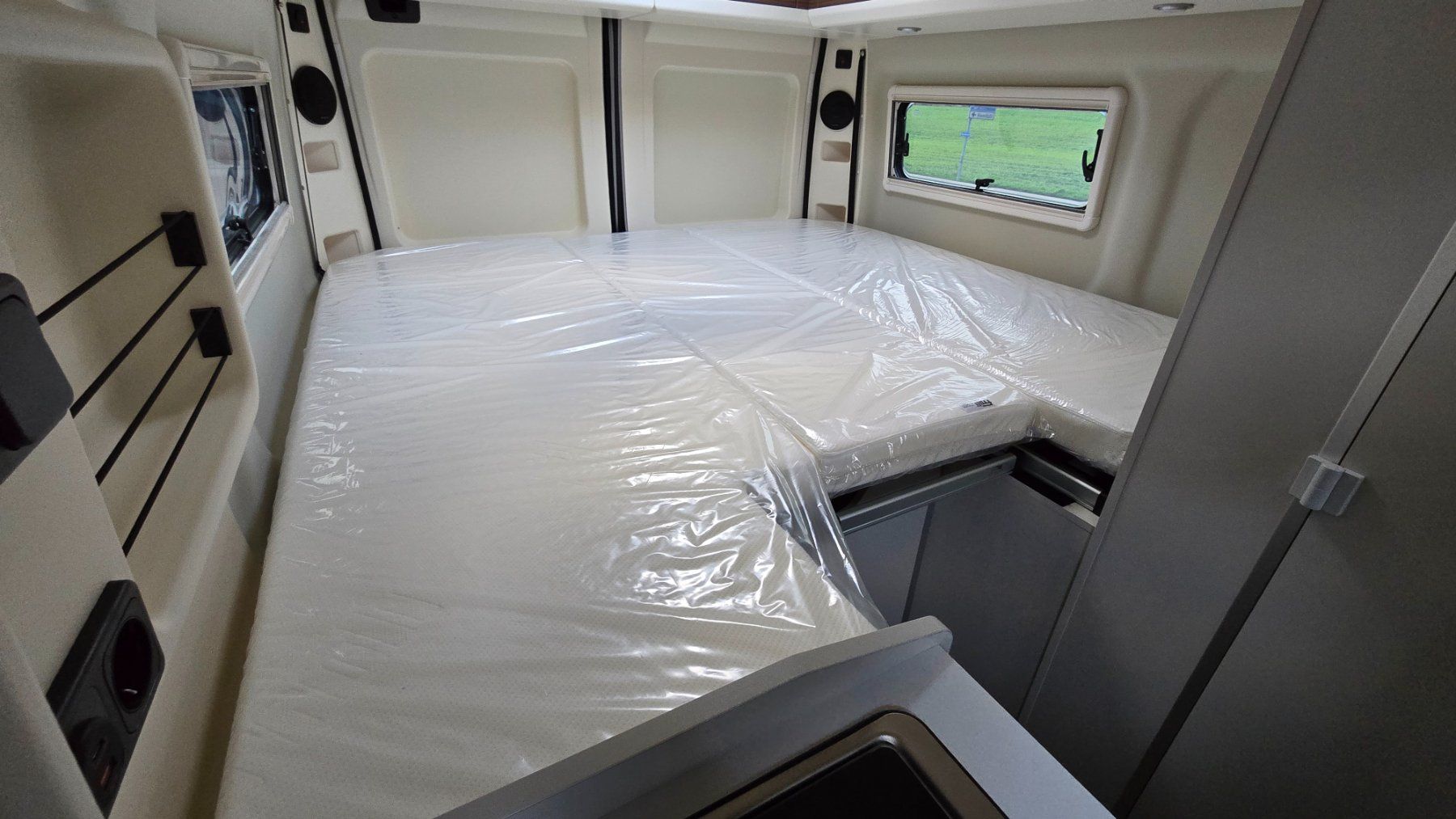 Westfalia Veicoli da campeggio: Westfalia Columbus 600 E, Grigio Campovolo – Nuovo e nell'imballaggio originale da Lohn-Ammannsegg venduto da MOBYCAMPERS 8
