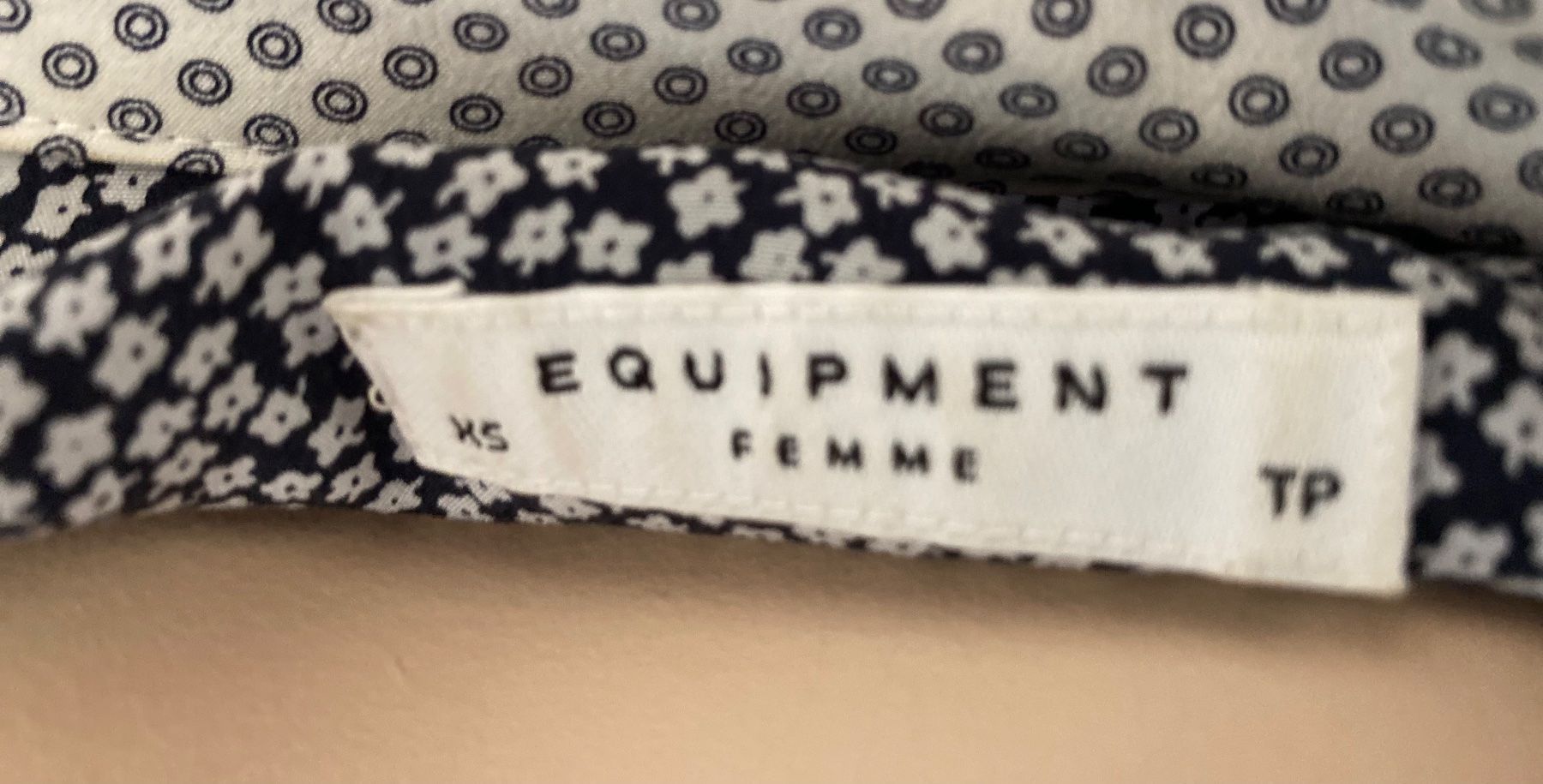 Equipment Camicette: BLOUSE EQUIPMENT FEMME – Usato da Walchwil venduto da Finibaci 3