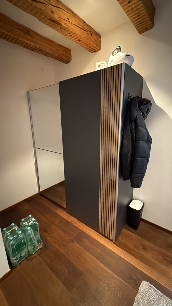 Guardaroba: Kleiderschrank – Usato da Illnau venduto da kev_z7jl