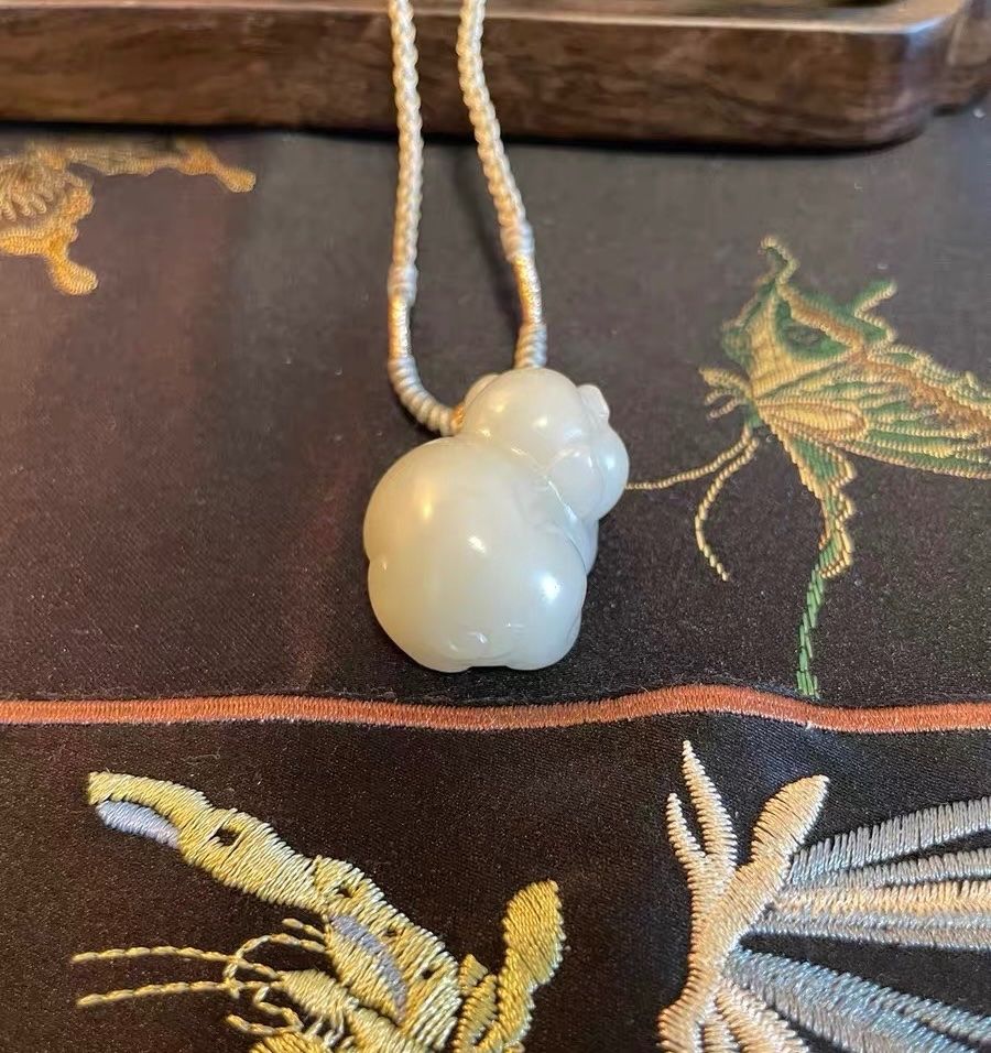 Pietre preziose: Hetian Jade Glücksschwein – Usato da Goldau venduto da 19099 4