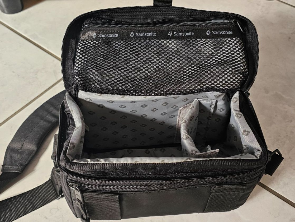 Samsonite Borse: Foto-Tasche/ TREKKING - Samsonite – Usato da Geuensee venduto da JeMaUrPe 2