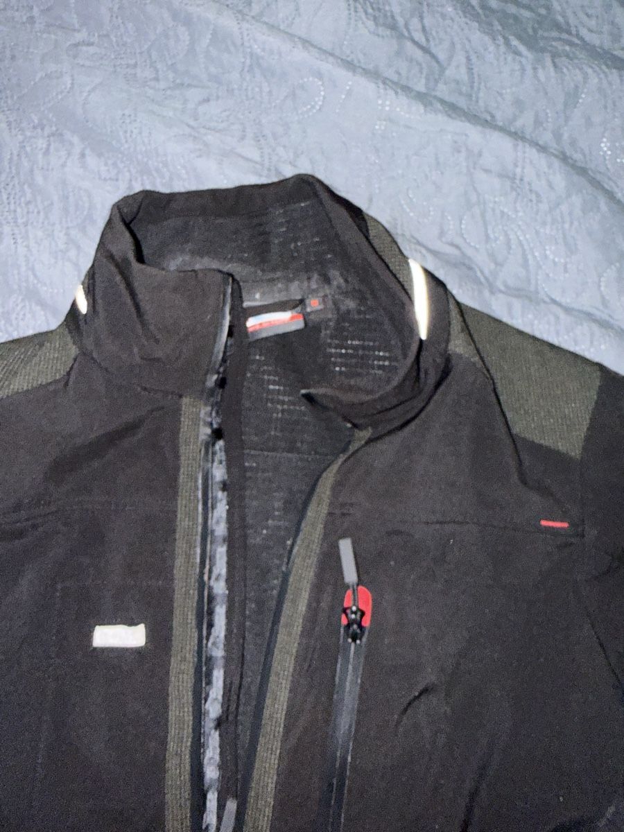 Vestes: Arbeitsjacke Softshelljacke Grösse M – D'occasion à Duggingen par Enasus 2