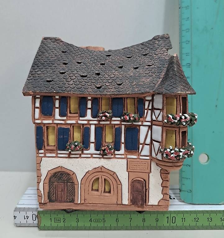 Tutte le decorazioni: 13 cm. Töpferhaus Haus – Usato da Zürich venduto da aiman3333