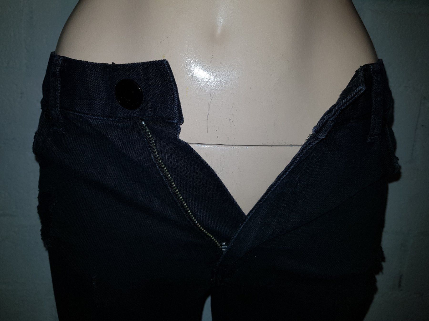 Sandro Jeans: SANDRO PARIS Jeans taille / Grosse 32 CH neuf / neu – Neu und originalverpackt aus Cossonay-ville von Super-Price-Quality 1