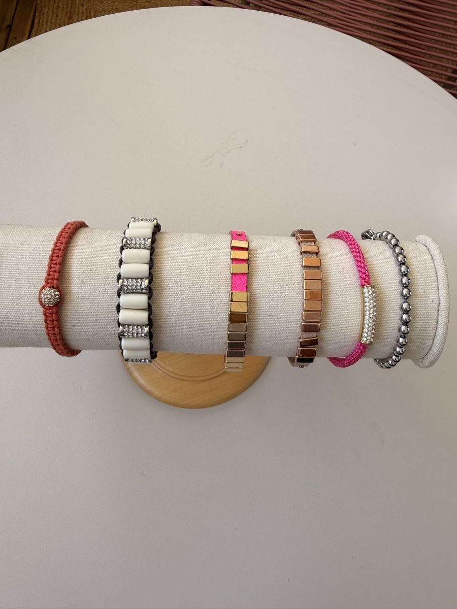 Michael Kors Bracciali & Braccialetti: Diverse Armbänder von Michael Kors – Usato da Zürich venduto da Dory84