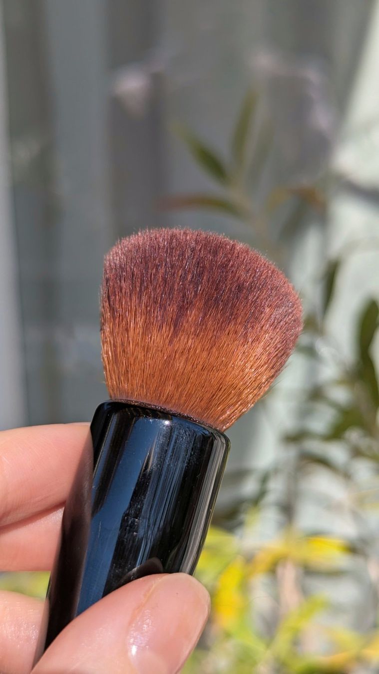 Bobbi Brown Make-up: Bobbi Brown Full Coverage Face Brush – Usato da Zürich venduto da oschance 1