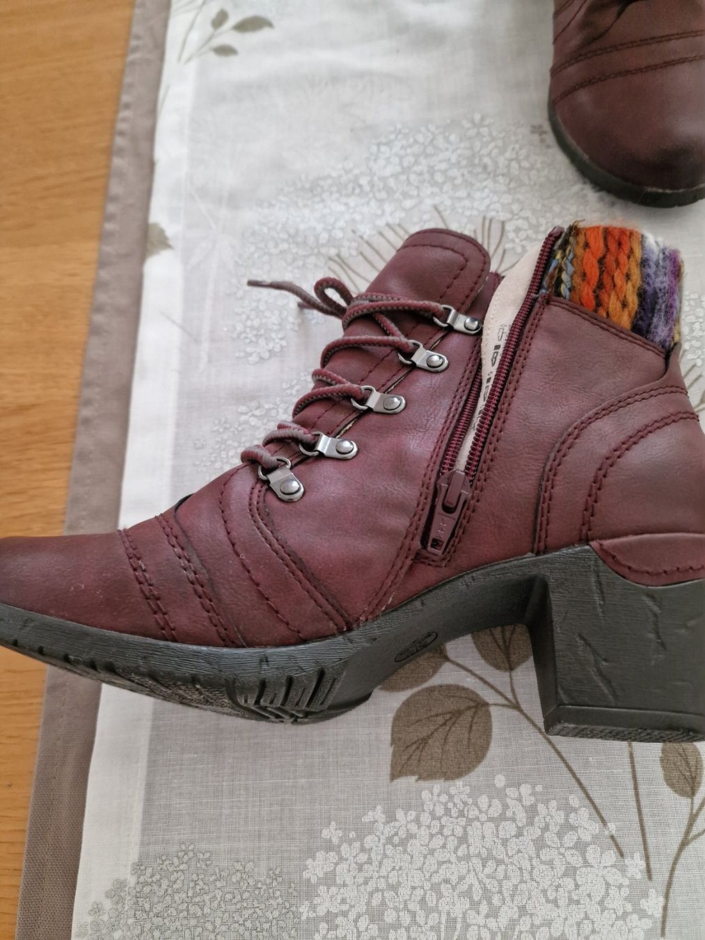 Scarpe da donna: Stifelletten bordeaux 40 – Usato da Ottenbach venduto da Claurin 1