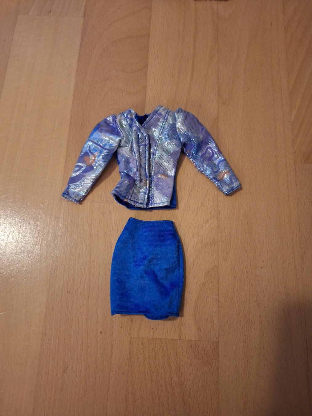 Bambole: Barbie Kleider, Rock und Blazer – Usato da Thun venduto da cai_cai