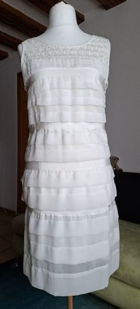 Sommerkleid mit Spitze und Chiffon