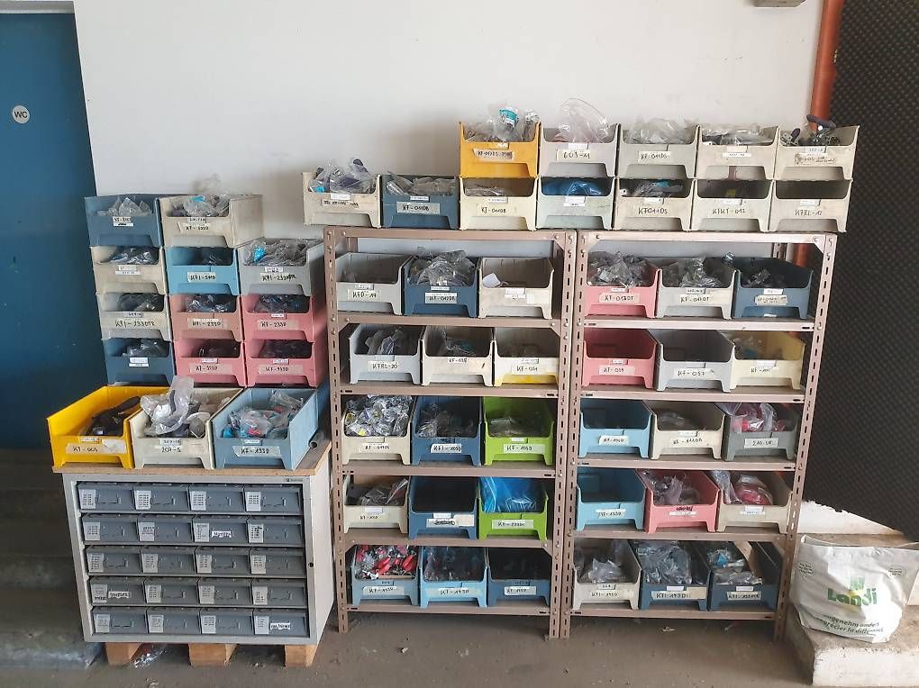 Alle Werkzeuge: Industrie Spanner ca. 3000 Stück Liquidation – Neu und originalverpackt aus Grub AR von motogeni 1