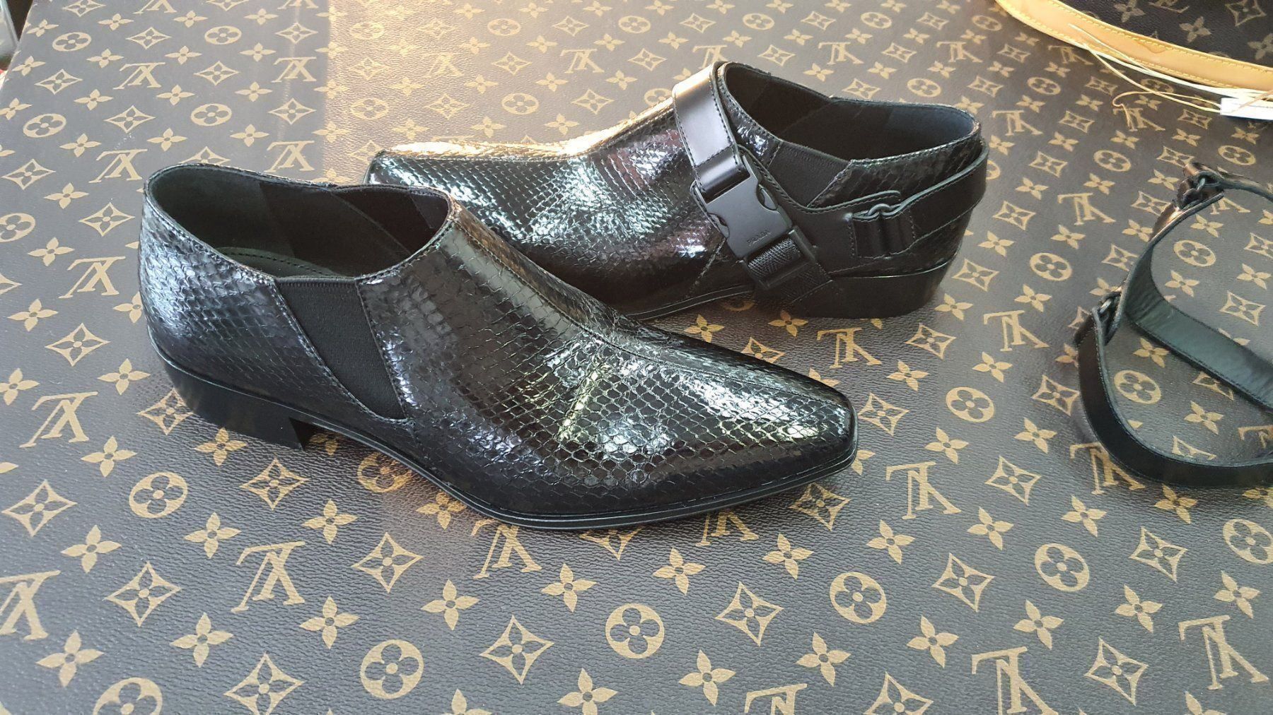 Prada Chaussures femmes: Prada Schuhe – Neuf avec emballage d'origine à Lachen SZ par HelvetiaLuxury