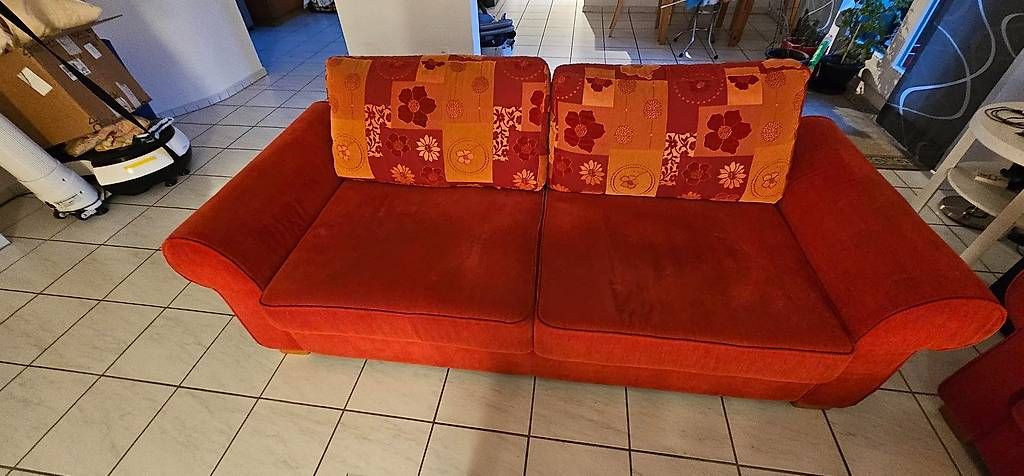 Sofas: Sofa Couch 3 Sitze Rot no Rolf Benz – Gebraucht aus Rottenschwil von MJA 2