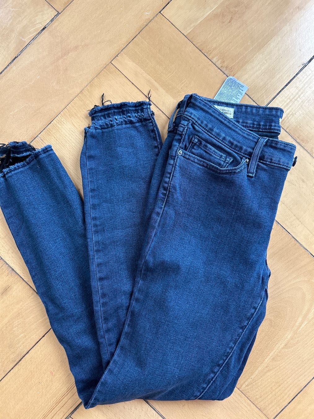 Levi's Jeans: Levi’s 27x32 – Usato da Muralto venduto da kar_ft6r
