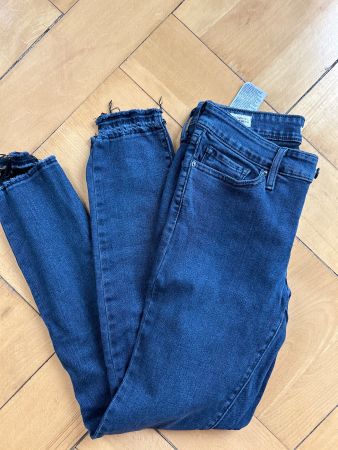 Levi’s 27x32