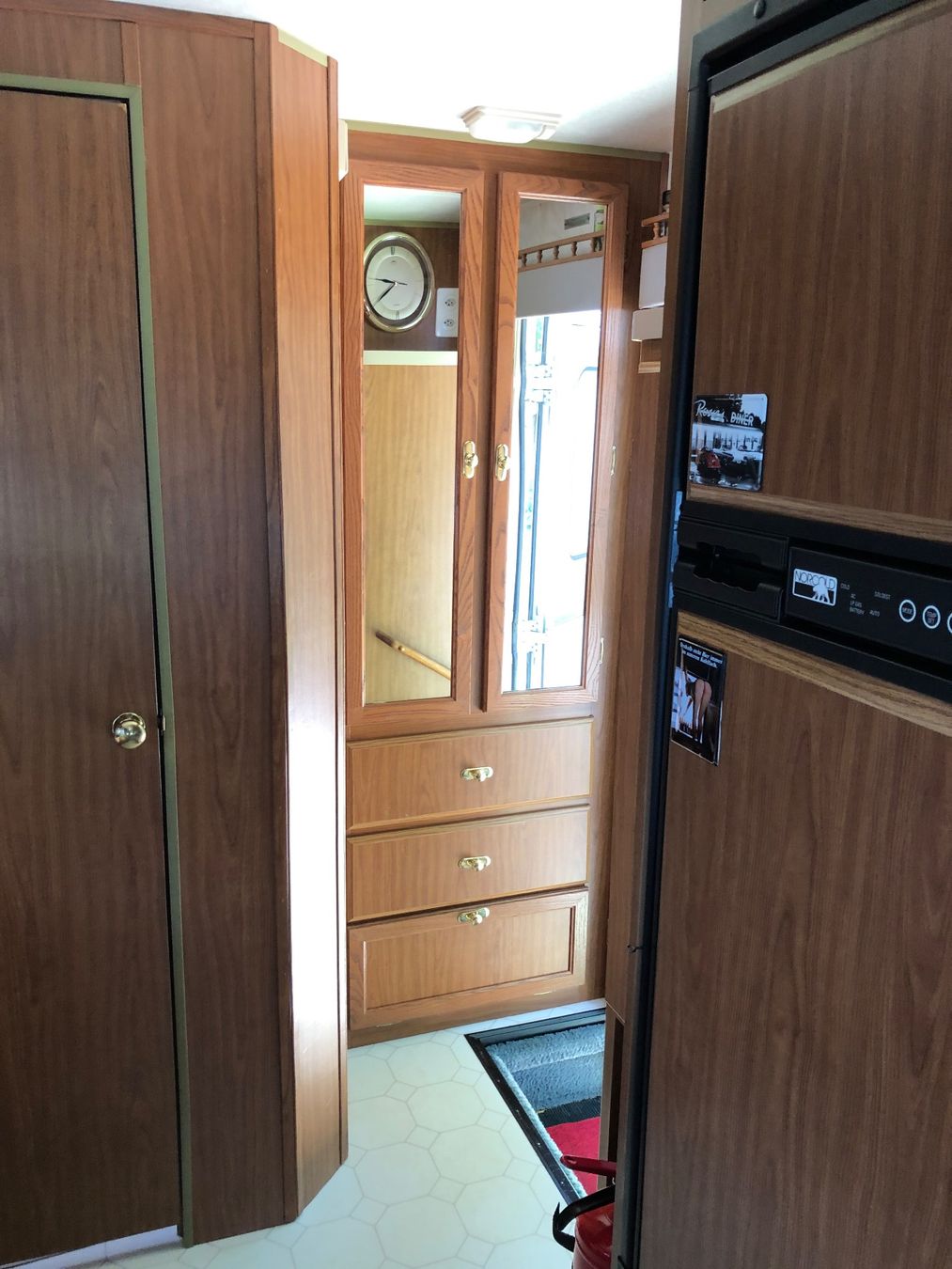 Ford Véhicules de camping: Wohnmobil Ford e350 – D'occasion à Heimberg par rogi69 8