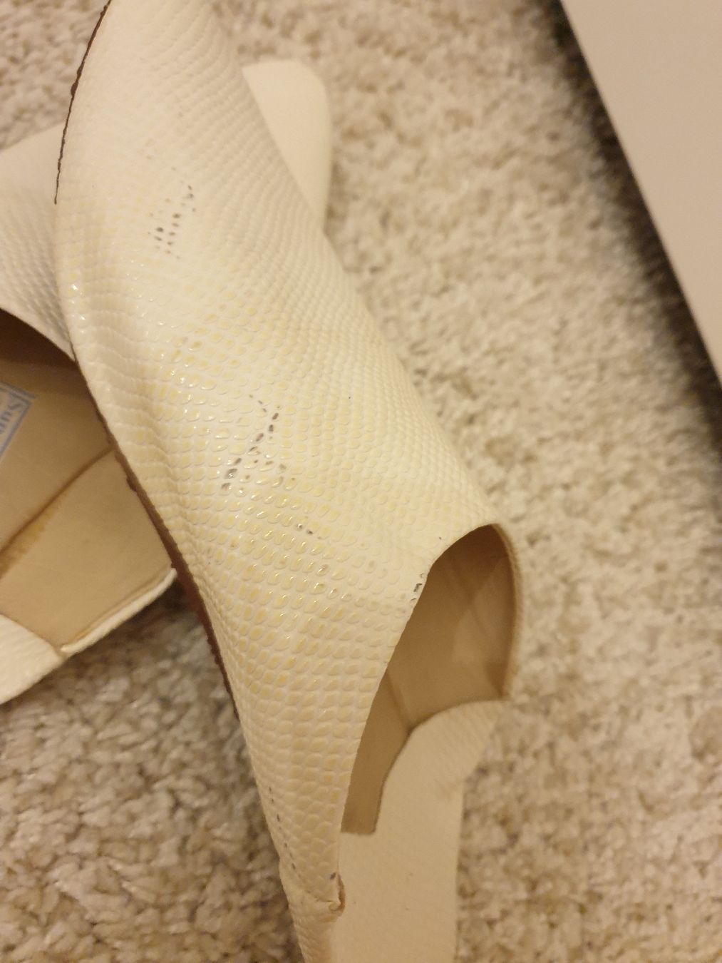 Scarpe da donna: Babouche 37, cuir, écru, bon état – Usato da Neuchâtel venduto da Verenas12 4