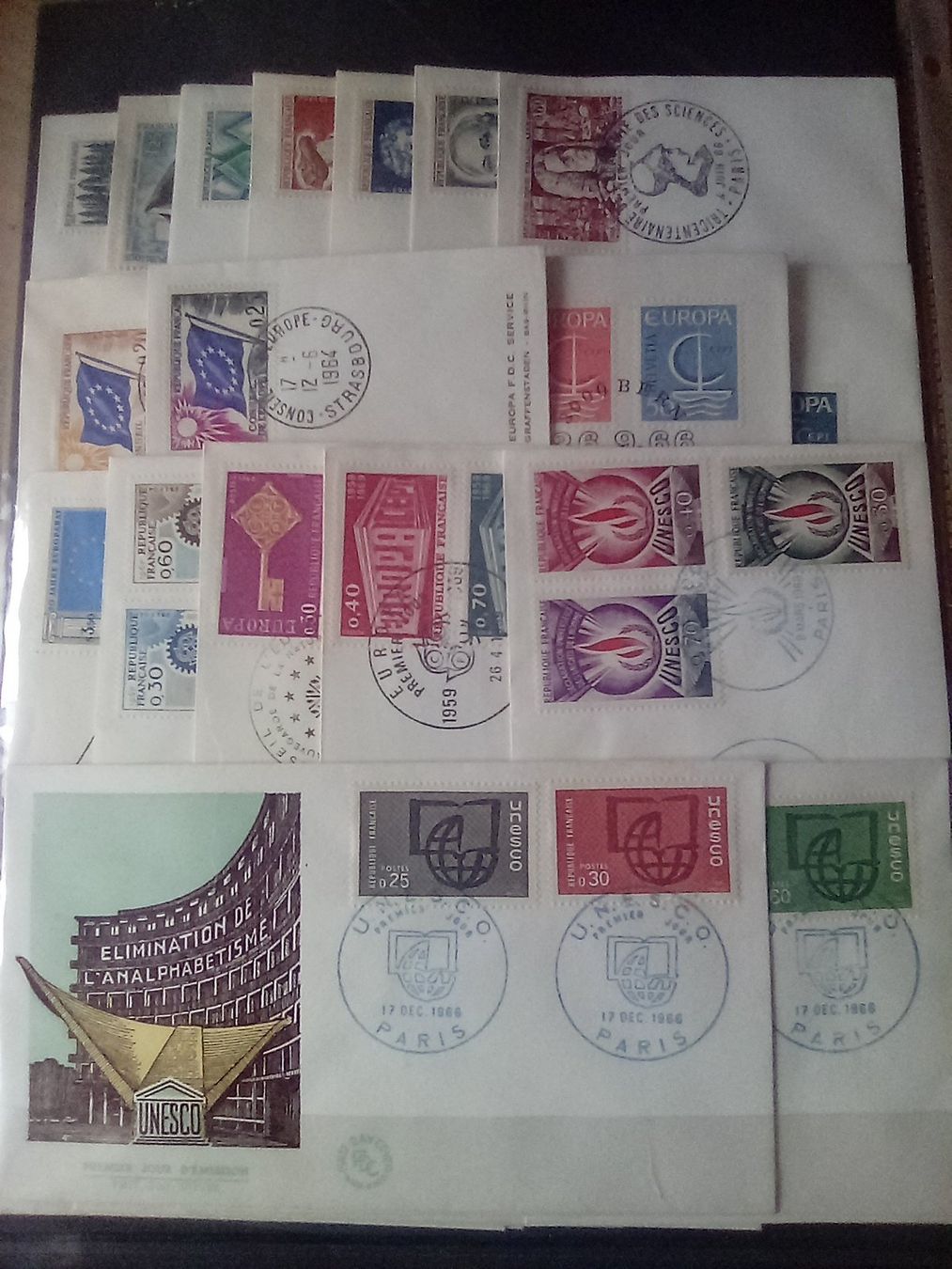 Tutti i francobolli: UNO E-CEPT FDC 1957-80, 25 Br.,2K., Unesco – Usato da Zug venduto da Maahz 1
