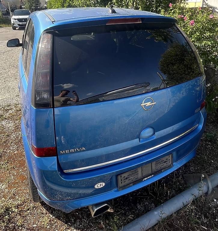 Autos: Opel Meriva OPC – D'occasion à Belp par MosBee 1