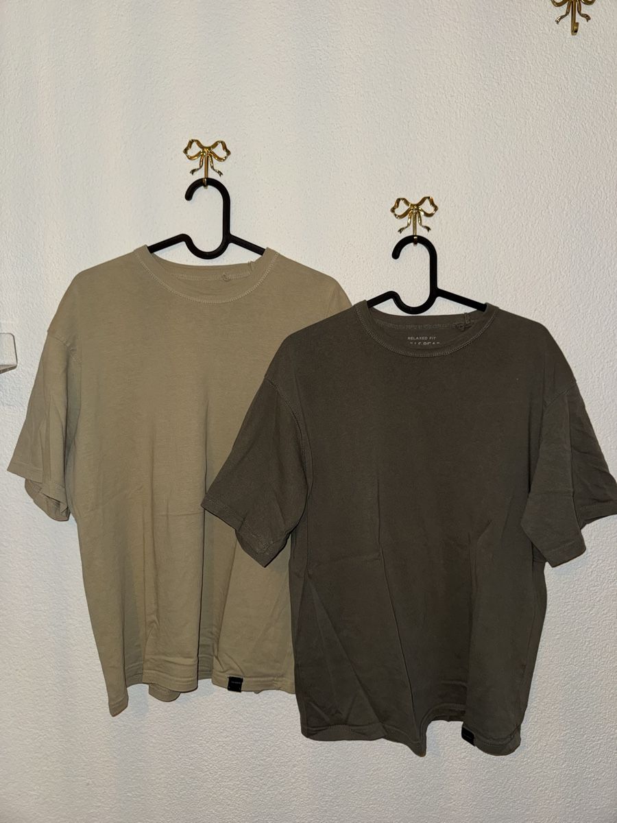 Pull&Bear T-shirt: Tshirt 2er Set – Usato da Effretikon venduto da ajl_rwt5