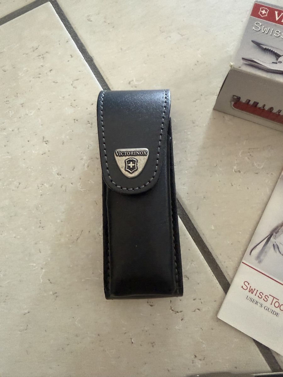 Victorinox Tous les outils: Victorinox Swiss Tool Plus 6 Bits&Wrench – Neuf avec emballage d'origine à Greifensee par Tschappala 1