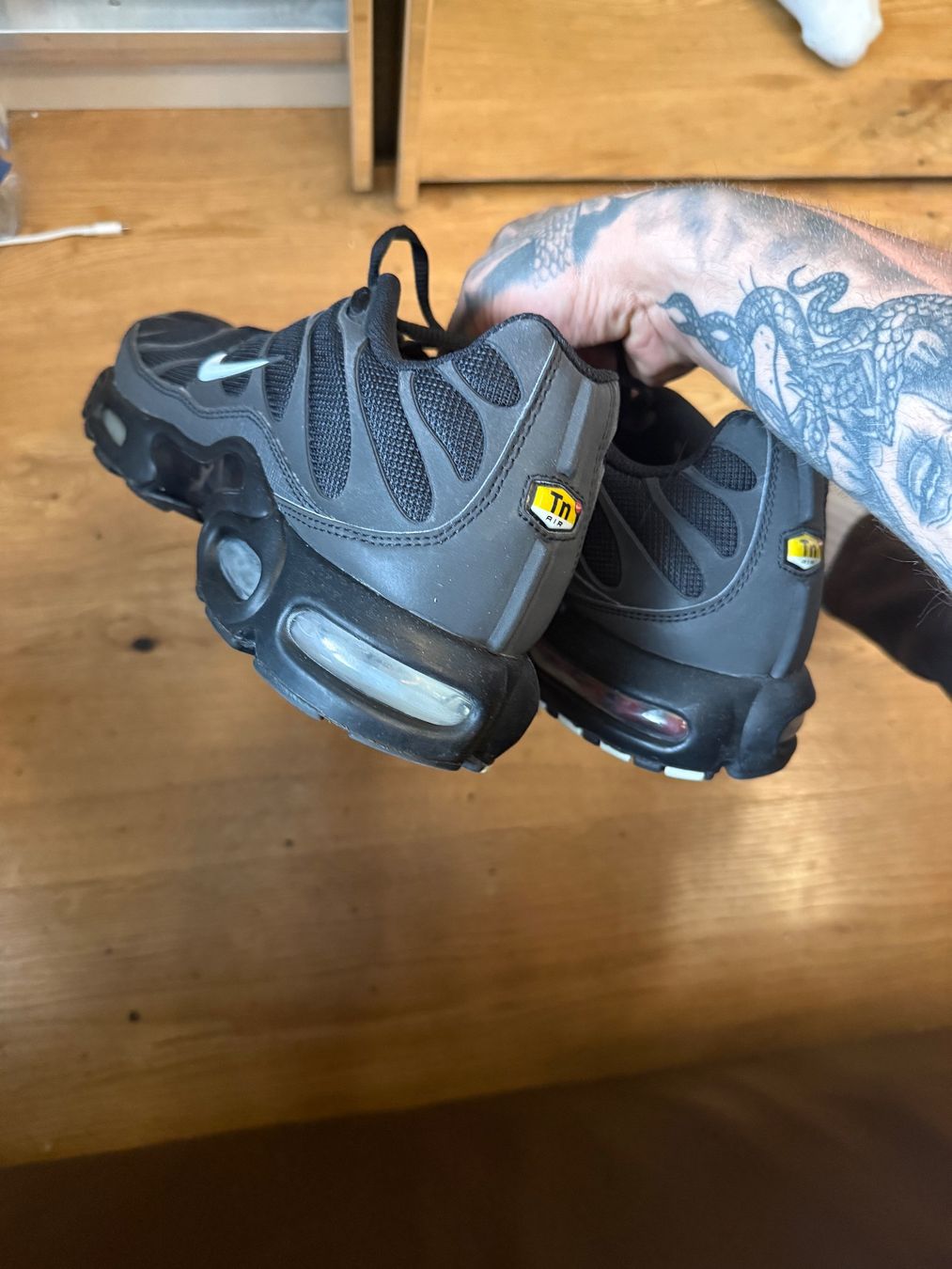 Nike Scarpe da uomo: Nike Air Max Plus Reflective – Usato da Domat/Ems venduto da kik_8btw 1