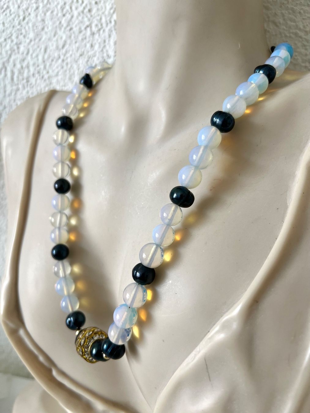 Catenine: SCHIMMERNDE OPALIT KETTE mit Echtperlen & Magnetschliesse – Usato da Ruswil venduto da artbyhand 4