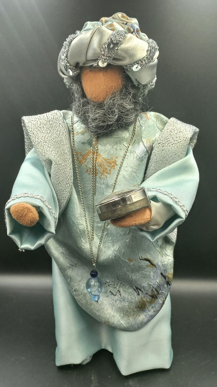 Statuette: Schwarzenberger Krippenfigur, wundervoller König – Nuovo (secondo la descrizione) da Lachen SZ venduto da jimmygoal13 9