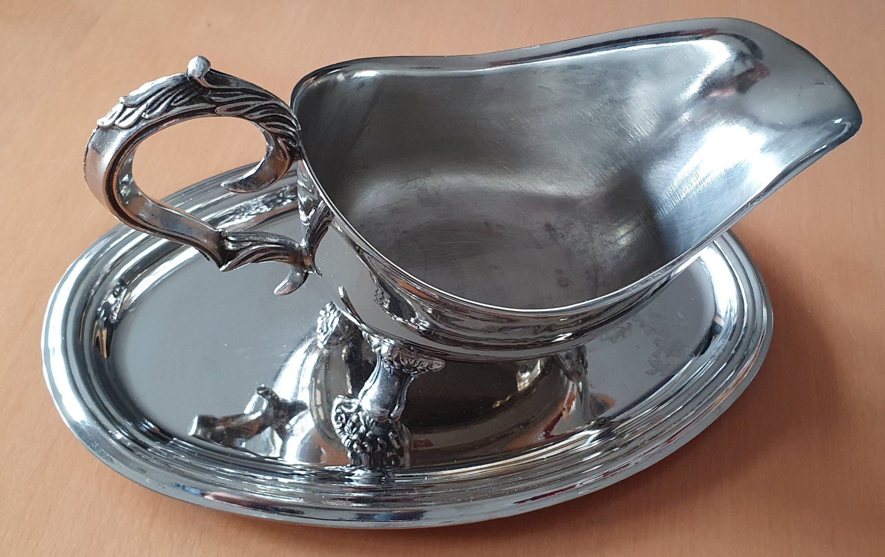 Piatti di portata: Schöne alte Sauciere mit Tablett – Usato da Kreuzlingen venduto da Rschweiz1 4