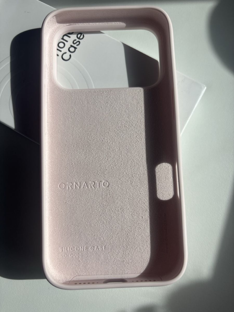 Apple Coques & Protection écran: Schutzhülle "Phone Case" hellrosa wie neu – Neuf avec emballage d'origine à Dättlikon par gps-tracker 2
