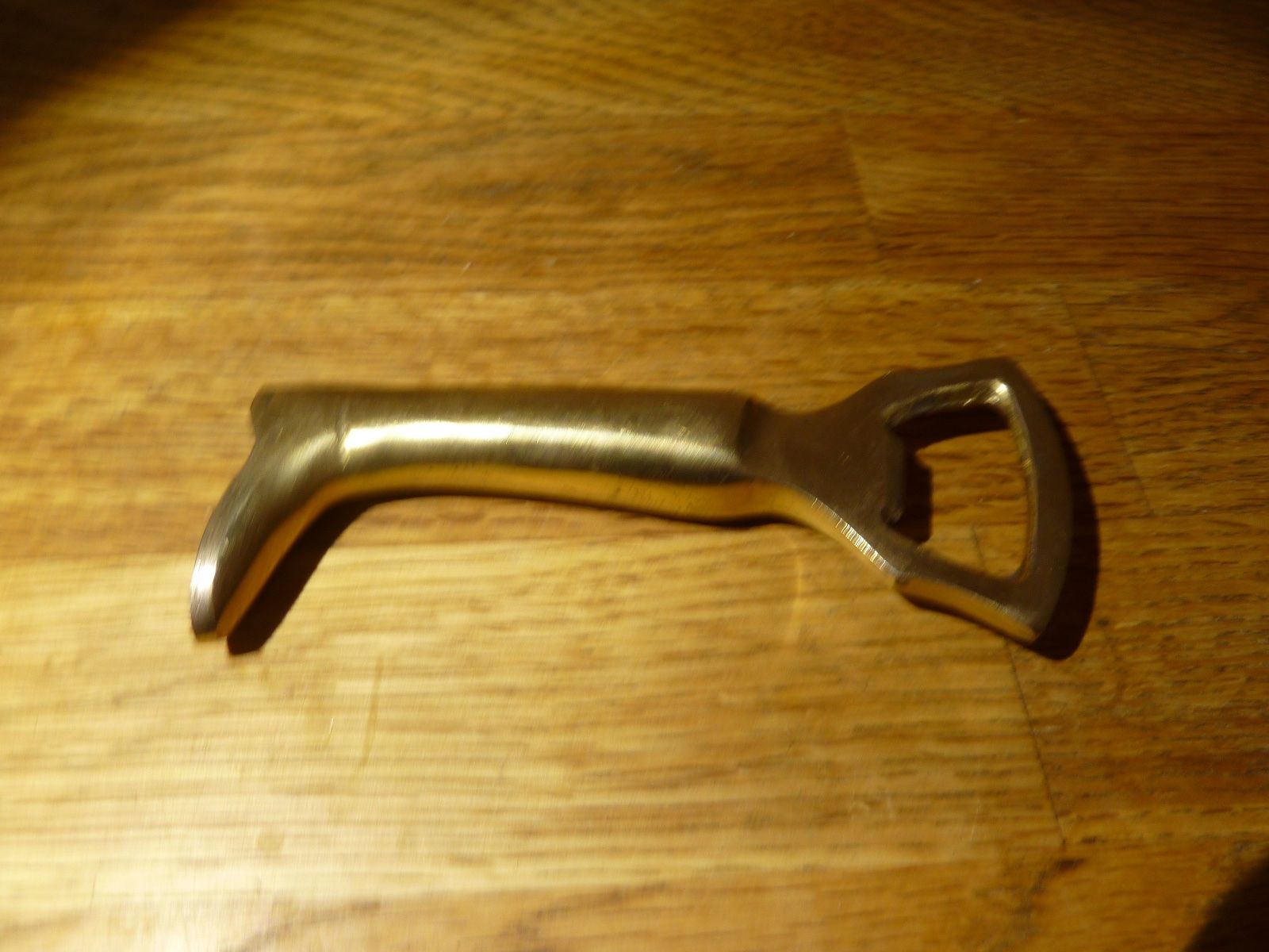 Apribottiglie & Tappi per chiusura: Vintage Flaschenöffner Stiefel Form Messing – Usato da Hochfelden venduto da swissice 3